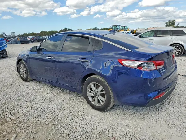 5XXGT4L39JG224421 2018 KIA OPTIMA - Image 2