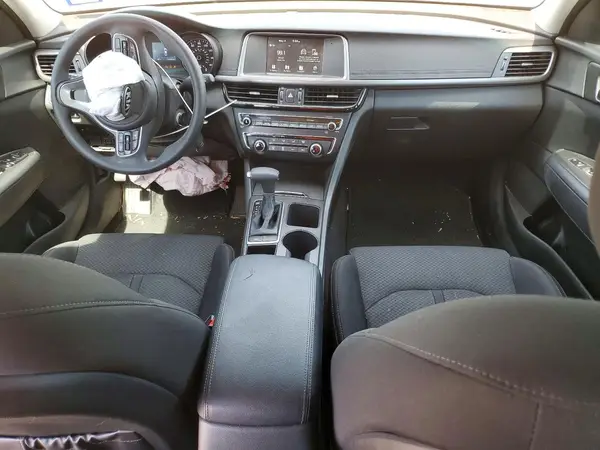 5XXGT4L39JG227240 2018 KIA OPTIMA - Image 8
