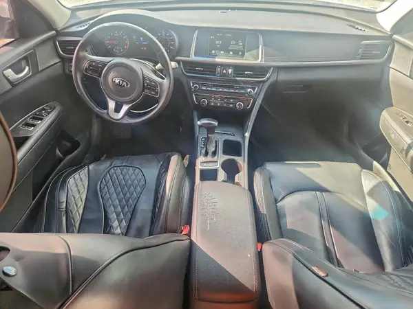 5XXGT4L39JG227383 2018 KIA OPTIMA - Image 8