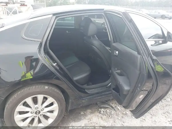 5XXGT4L39JG231854 2018 KIA OPTIMA - Image 8