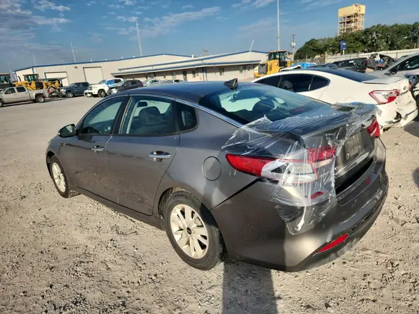 5XXGT4L39JG232664 2018 KIA OPTIMA - Image 2