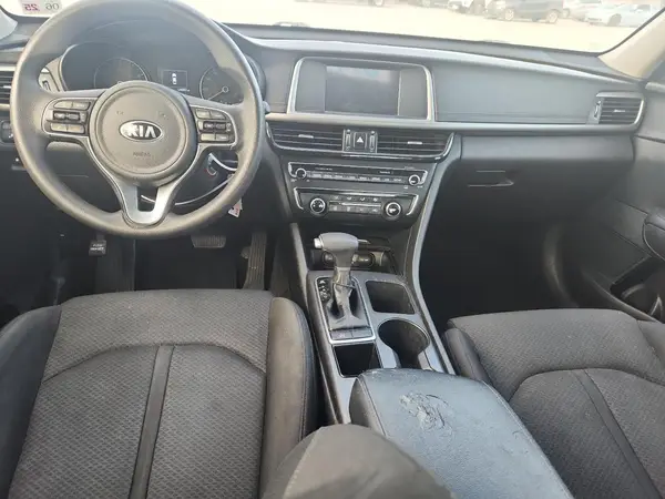 5XXGT4L39JG232664 2018 KIA OPTIMA - Image 8
