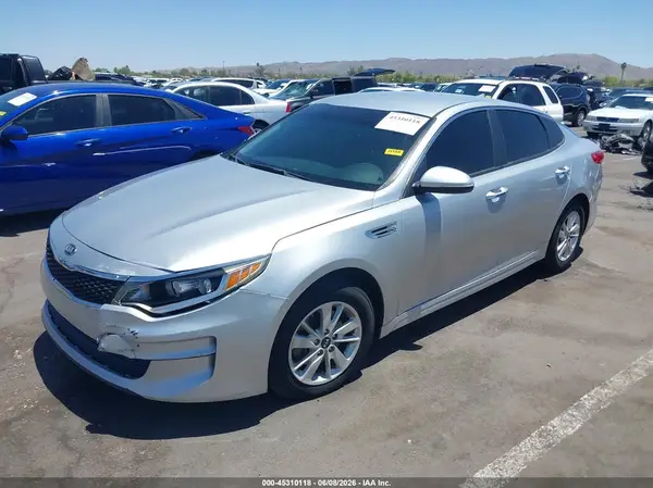 5XXGT4L39JG232969 2018 KIA OPTIMA - Image 2