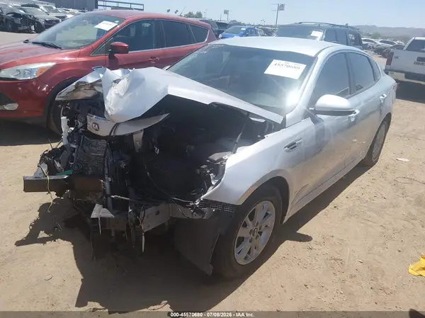 5XXGT4L39JG233653 2018 KIA OPTIMA - Image 2