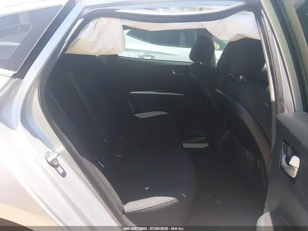 5XXGT4L39JG233653 2018 KIA OPTIMA - Image 8