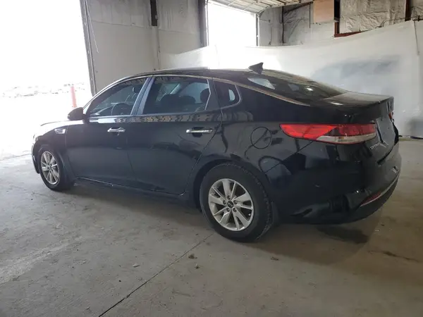5XXGT4L39JG236133 2018 KIA OPTIMA - Image 2