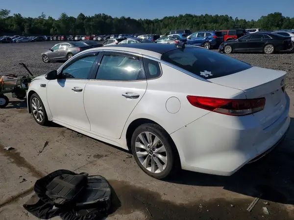 5XXGT4L39JG236942 2018 KIA OPTIMA - Image 2