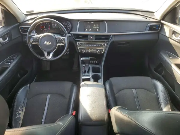 5XXGT4L39JG236942 2018 KIA OPTIMA - Image 8