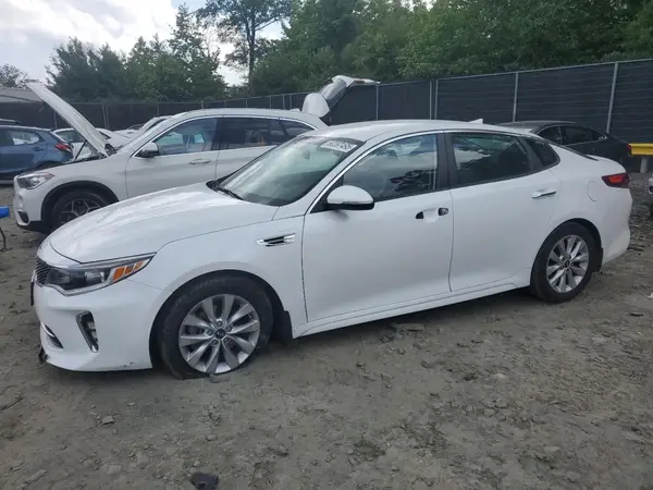 5XXGT4L39JG239288 2018 KIA OPTIMA - Image 1