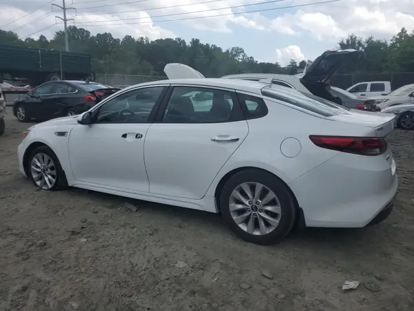 5XXGT4L39JG239288 2018 KIA OPTIMA - Image 2
