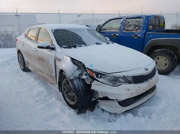 5XXGT4L39JG243468 2018 KIA OPTIMA - Image 1
