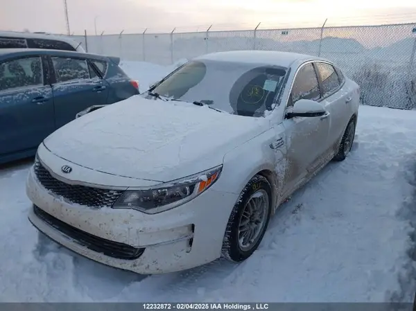 5XXGT4L39JG243468 2018 KIA OPTIMA - Image 2