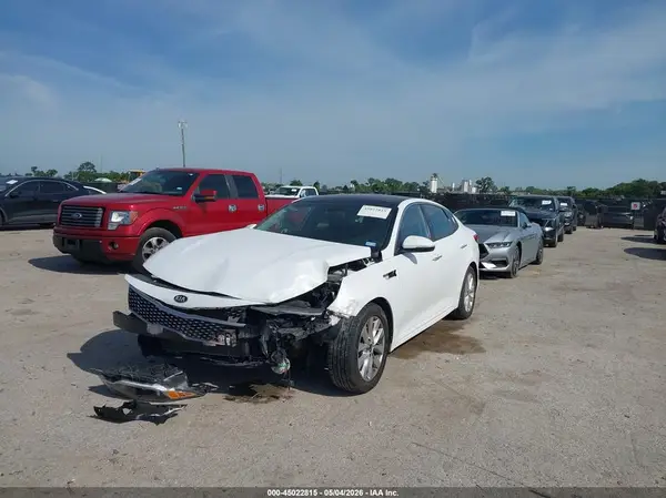 5XXGT4L39JG243552 2018 KIA OPTIMA - Image 2