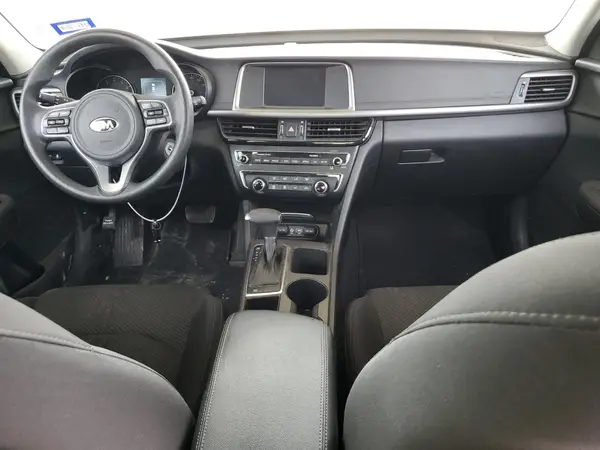 5XXGT4L39JG245009 2018 KIA OPTIMA - Image 8