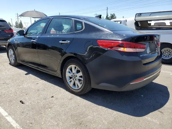 5XXGT4L39JG245740 2018 KIA OPTIMA - Image 2