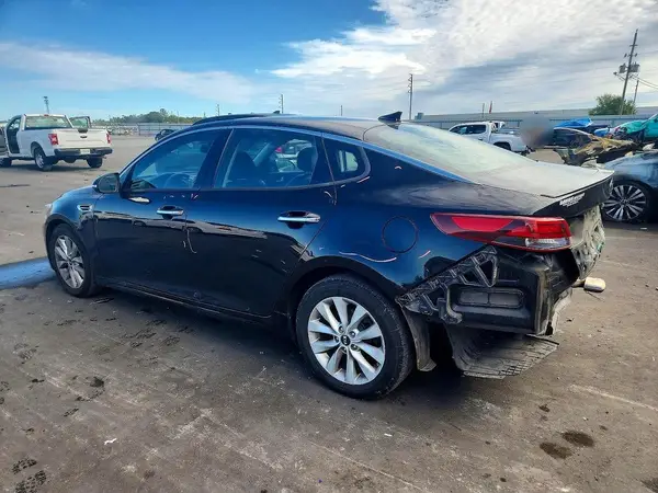 5XXGT4L39JG247178 2018 KIA OPTIMA - Image 2