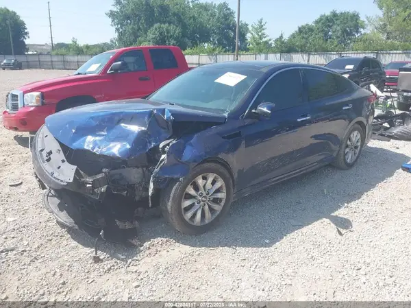 5XXGT4L39JG247374 2018 KIA OPTIMA - Image 2