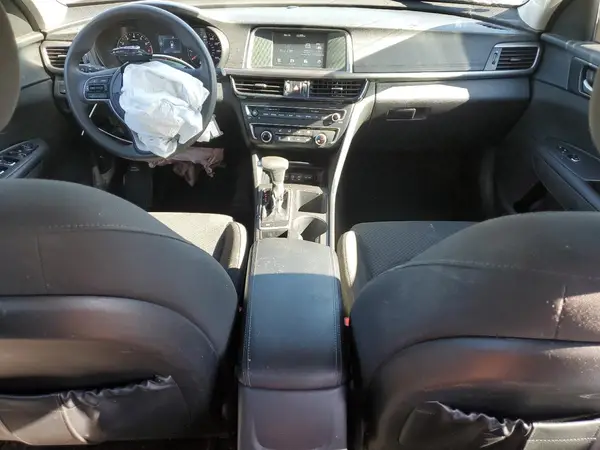 5XXGT4L39JG248895 2018 KIA OPTIMA - Image 8
