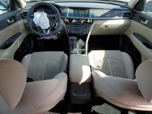 5XXGT4L39JG251750 2018 KIA OPTIMA - Image 8