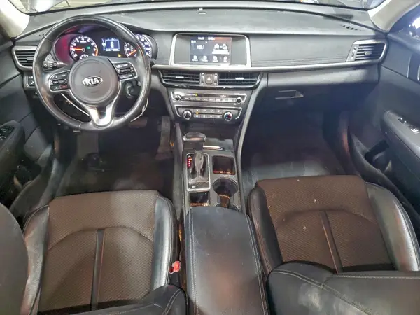 5XXGT4L39JG251800 2018 KIA OPTIMA - Image 8