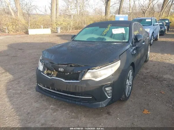 5XXGT4L39JG253028 2018 KIA OPTIMA - Image 2