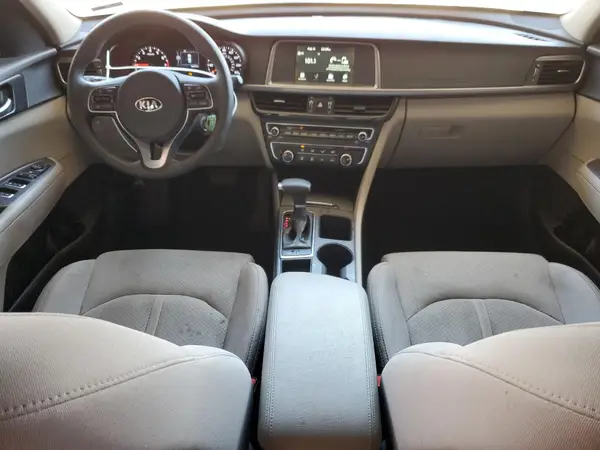 5XXGT4L39JG253594 2018 KIA OPTIMA - Image 8