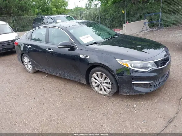 5XXGT4L39JG254258 2018 KIA OPTIMA - Image 1