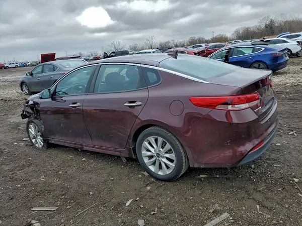 5XXGT4L39JG254471 2018 KIA OPTIMA - Image 2