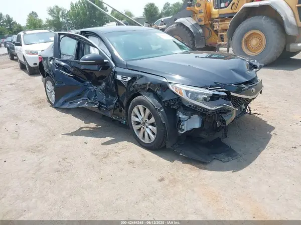5XXGT4L39JG256480 2018 KIA OPTIMA - Image 1