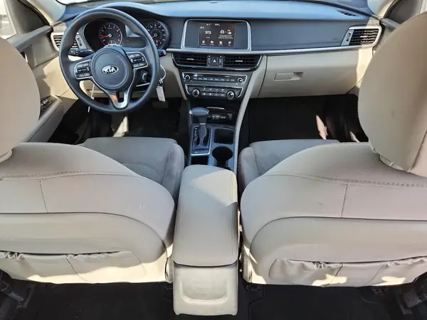 5XXGT4L39JG259086 2018 KIA OPTIMA - Image 8