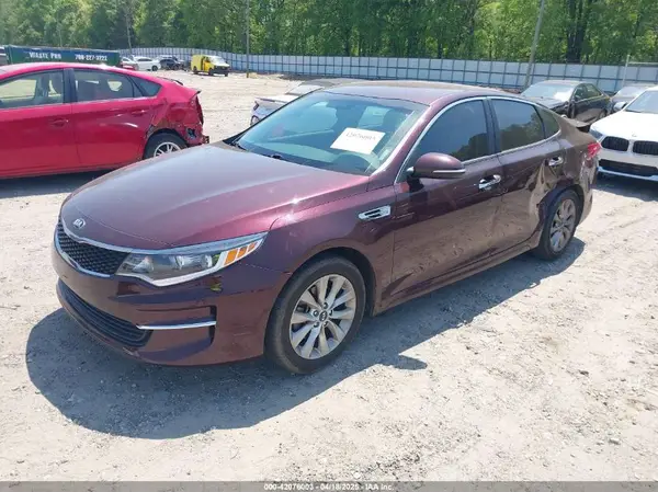 5XXGT4L39JG259153 2018 KIA OPTIMA - Image 2