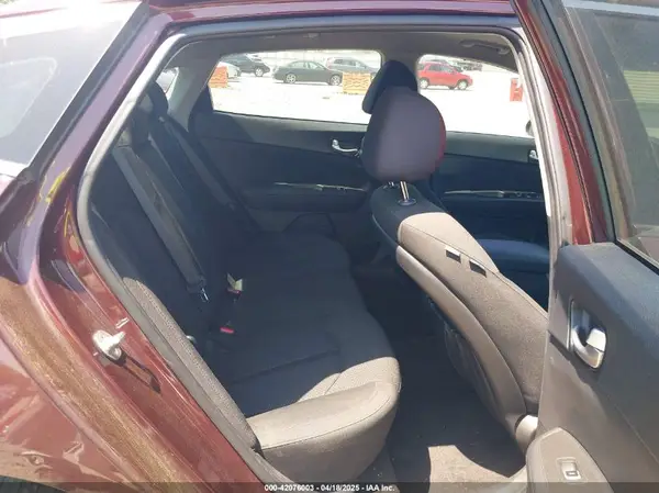 5XXGT4L39JG259153 2018 KIA OPTIMA - Image 8