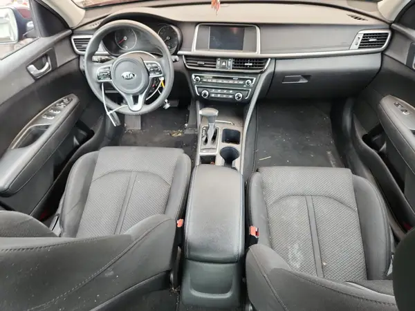 5XXGT4L39JG259573 2018 KIA OPTIMA - Image 8