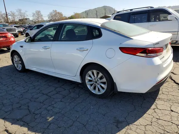 5XXGT4L39JG260612 2018 KIA OPTIMA - Image 2