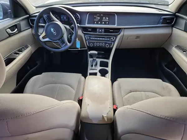 5XXGT4L39JG261324 2018 KIA OPTIMA - Image 8