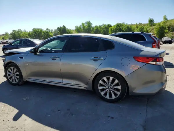 5XXGT4L39JG261887 2018 KIA OPTIMA - Image 2
