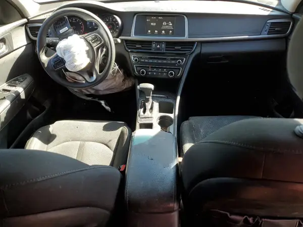 5XXGT4L39JG261887 2018 KIA OPTIMA - Image 8