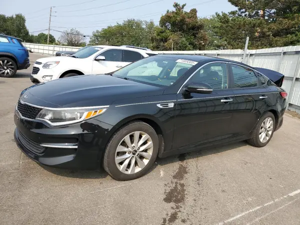 5XXGT4L39JG262277 2018 KIA OPTIMA - Image 1
