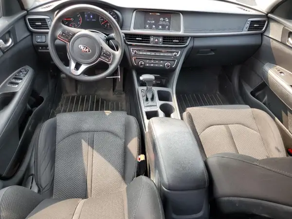 5XXGT4L39JG262277 2018 KIA OPTIMA - Image 8