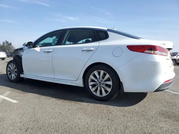 5XXGT4L39JG263137 2018 KIA OPTIMA - Image 2