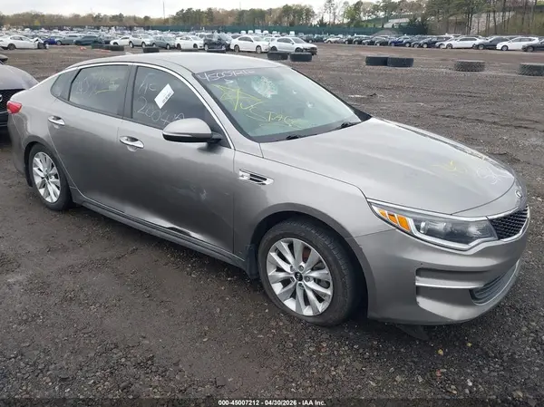 5XXGT4L39JG263476 2018 KIA OPTIMA - Image 1