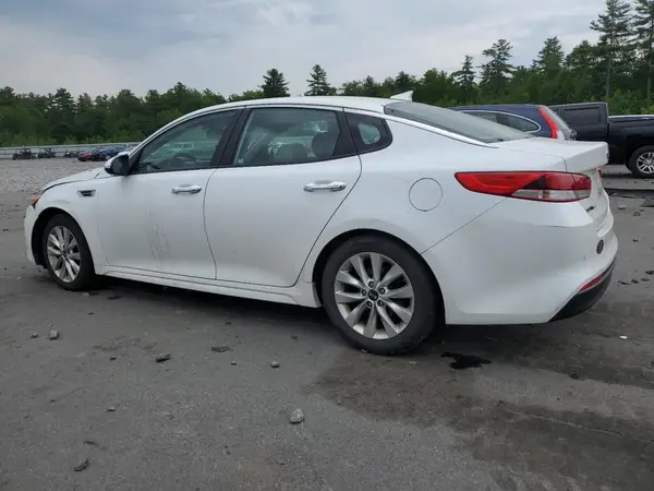5XXGT4L39JG263932 2018 KIA OPTIMA - Image 2