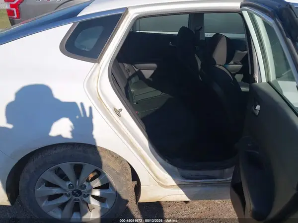 5XXGT4L39JG264966 2018 KIA OPTIMA - Image 8
