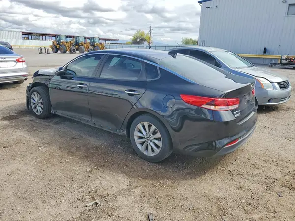 5XXGT4L39JG266085 2018 KIA OPTIMA - Image 2
