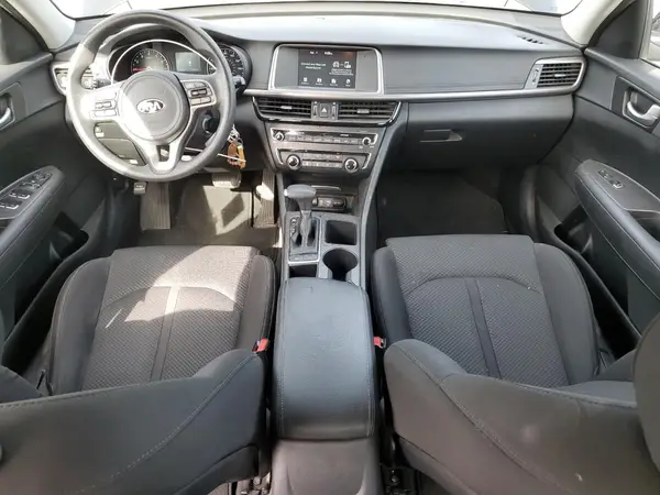 5XXGT4L39JG266264 2018 KIA OPTIMA - Image 8