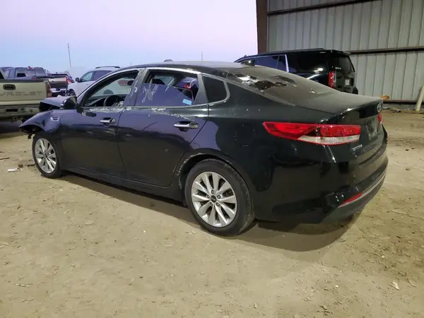 5XXGT4L39JG266622 2018 KIA OPTIMA - Image 2
