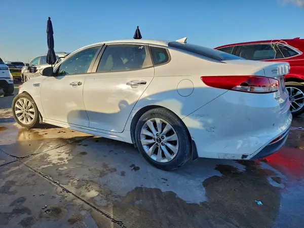 5XXGT4L39JG268001 2018 KIA OPTIMA - Image 2