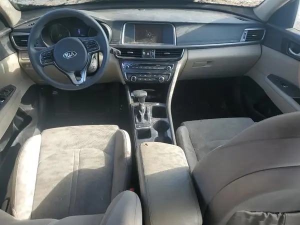 5XXGT4L39JG268743 2018 KIA OPTIMA - Image 8