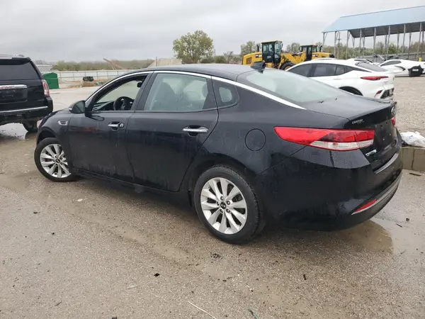 5XXGT4L39JG269634 2018 KIA OPTIMA - Image 2