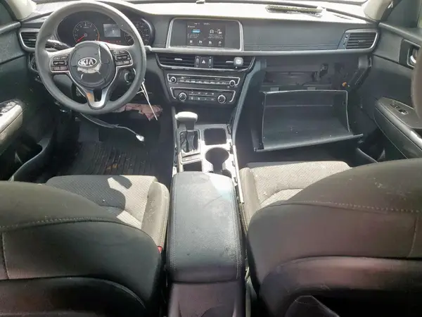 5XXGT4L39JG270265 2018 KIA OPTIMA - Image 8